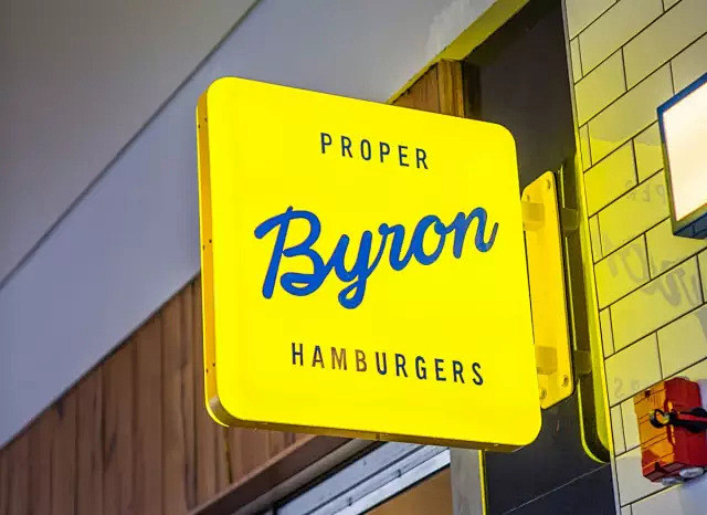 Byron极具吸引力的餐厅标牌