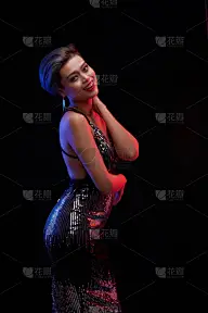 女人,高雅,垂直画幅,美,休闲活动,越南人,美人,仅成年人,青年人,夜生活