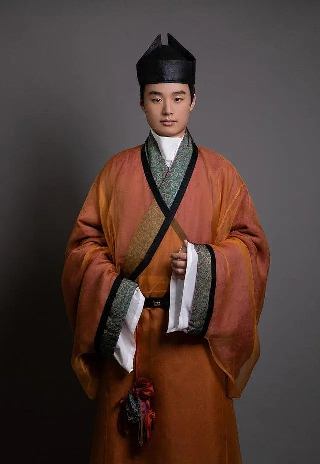 东汉时期的审美有多绝？看到复原款的“汉服”，我终于知道了图片_古风图片素材-花瓣网