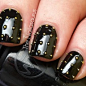 3D nail art- looks like a dalek to me!