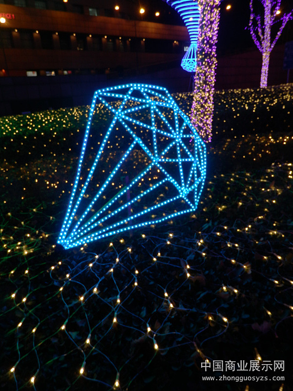 2013年北京国贸圣诞节户外灯光照明设计