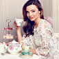 美人的精致下午茶！米兰达·可儿与英国瓷器品牌Royal Albert合作推出下午茶餐具，牡丹&彩蝶营造浪漫气息