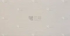 白色水洗绘制纹理抽象背景与刷子油漆笔触在白色和黑色阴影。抽象绘画的艺术背景。手绘纹理。
