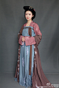 #汉服#系列之齐胸，妖且丽，雍且华，端容而清甘。一衣着身，你是什么样的人，就成就什么样的气质~