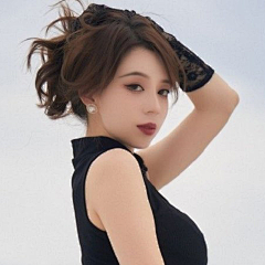 RjunT采集到800X800美女图1