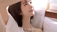 锁骨有纹身的清冷娇小可人美肩短发美女高清私房写真壁纸图片 - 搜优图片网