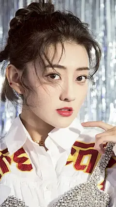 梁洁精美壁纸：甜美灵动，清纯养眼，少女感十足！