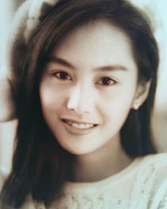 夜猫头头采集到美女