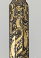 错金银嵌松石螭龙纹带钩。
战国。大都会博物馆藏。
长24.8cm