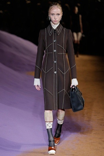 Prada2015春夏高级成衣发布秀_2...