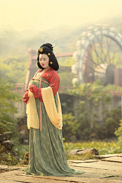悠果花采集到仕女