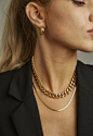 其中包含以下圖片：Bold Curb Chain, Chunky Chain Choker, Link Chain Necklace, Gold Chunky Necklace, Gold Chain Choker, Thick Chain Necklace, Wide Curb Chain
