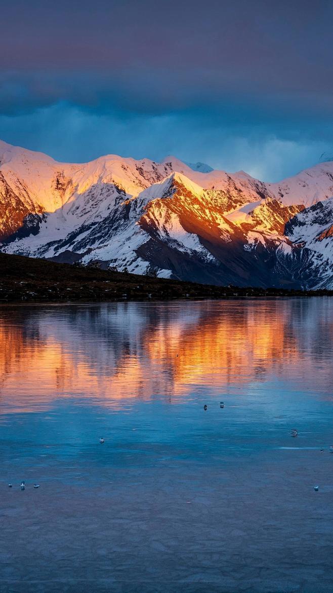 贡嘎雪山