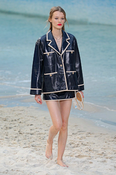 TingFreedom清由采集到       CHANEL