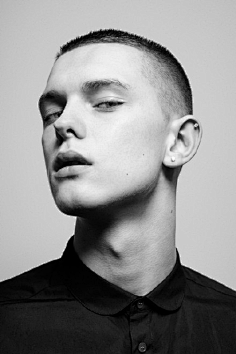 招财进宝锦鲤鱼采集到男脸