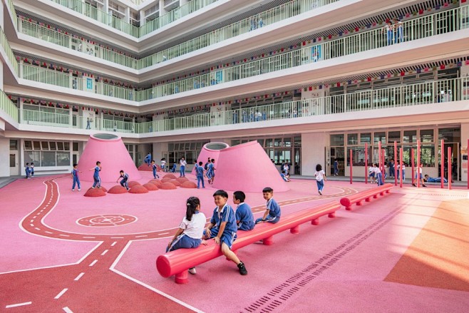 玉田城中村的雕塑坐凳，深圳 / 一十一建筑 : 有生命力的空间