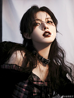 at懒无敌采集到好看的女生头像