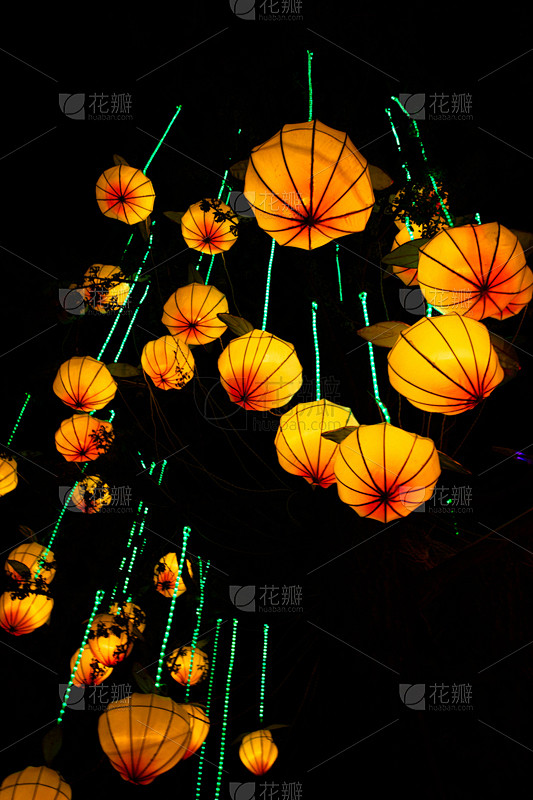 中国灯笼,天空,黑色,纸灯笼,中国元宵节,垂直画幅,灵性,新的,夜晚,古典式