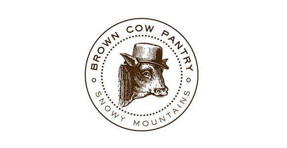 动物元素手绘感牛头复古logo