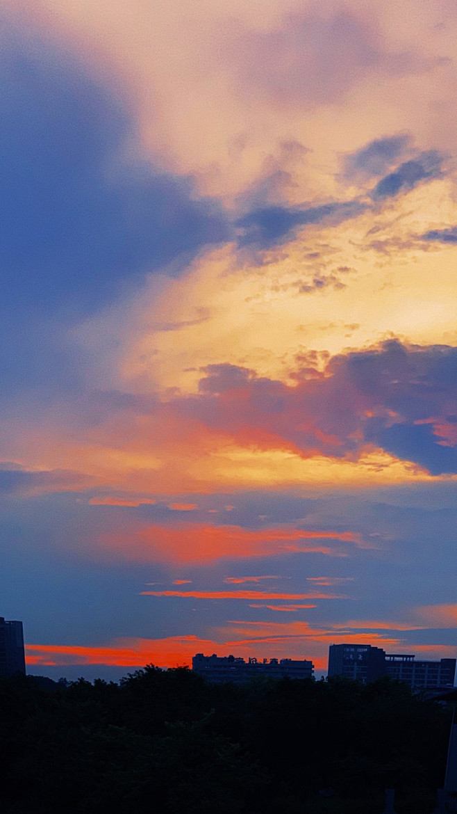 黄昏