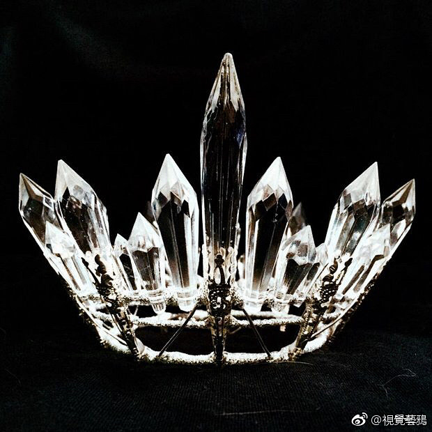 水晶王冠 ​​​​