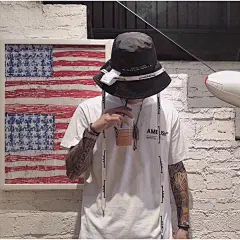[小哥哥代購] Ambush 基本款黑白logo Tee 男女 | 蝦皮購物 : ☆下單後即不能取消訂單,請三思下單,勿造成你我之間困擾,謝謝★

※一分錢一分貨  要便宜貨請繞道  謝謝※
本店堅持品質為優先 與時尚流行同步
只要提供圖片想要什麼都都會盡力滿足客人要求～～

※下標前請先問與答詢問商品顏色尺寸是否還有貨 
※下標後請在結帳地方&quot;給賣家的話&quot; 留言 需要的商品顏色尺寸.數量
※尺寸挑選照平常穿的尺寸即可，
如有尺寸表需求請讓我知道,這邊可以幫您詢問,並不是每件衣服廠商都