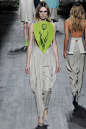 Vionnet Fall 2014秋冬巴黎时装周发布(2) - 无时尚中文网NOFASHION -中国领先的奢侈品行业报道、投资分析网站。