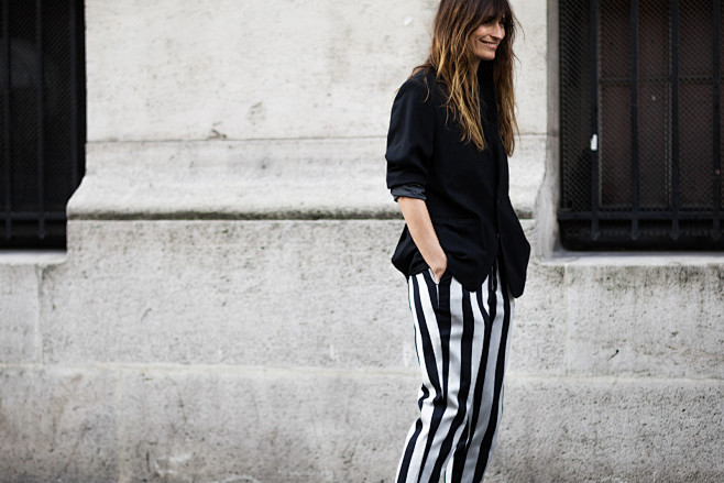 Caroline De Maigret ...