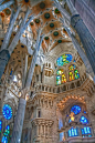 Inside La Sagrada Familia in Barcelona http://turbotwister.ru/blog/forums/tag/image/