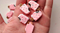 6/12 PC chispitas de paleta popsicle fresa caramelo cabujones NO COMESTIBLES - decoden - joyas - alimentos taxis suministros scrapbooking manualidades : Piruletas de fresa hielo con chispitas Perfecto para espacios en blanco de anillo, colgantes joyas, cr