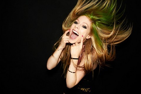 Avril Lavigne拍摄单曲Smi...