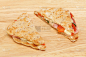 厚木板,烤三明治,水平画幅,木制,切达干酪,莫扎瑞拉奶酪,奶酪,小吃,西红柿,三明治