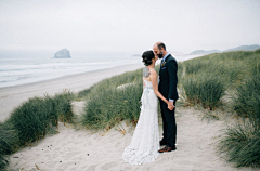 pinkliang采集到FOGGY OCEANFRONT WEDDING