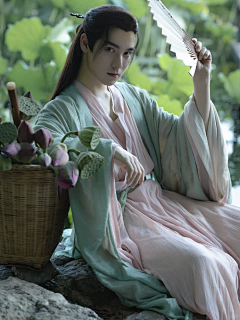 烤面筋来咯采集到古风男