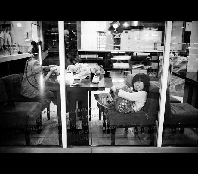  街头摄影    《生存》