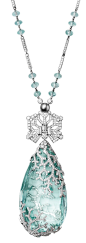顶级珠宝品牌卡地亚(Cartier)用传承超过165年的精湛珠宝工艺，在每一届巴黎古董双年展(Biennale des Antiquaires)中发表的系列作品，都完美的重申了Cartier为“皇帝的珠宝商，珠宝商的皇帝”的美誉。