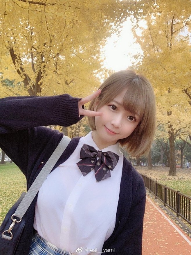 好久没拍制服了你喜欢制服吗