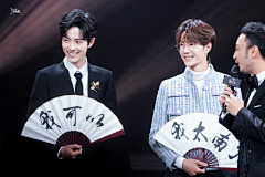 用户ysQGjMCF采集到20200111(2019微博*之夜“年度*热度8人物”)