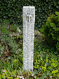 Wasserzapfstelle aus grauem Granit, Free standing outdoor tap