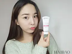 兰蔻「轻呼吸」防护乳——给肌肤365天的贴心防护 - 美容联盟组_海报活动社区_海报时尚网-时尚潮流女性美容情感交流平台