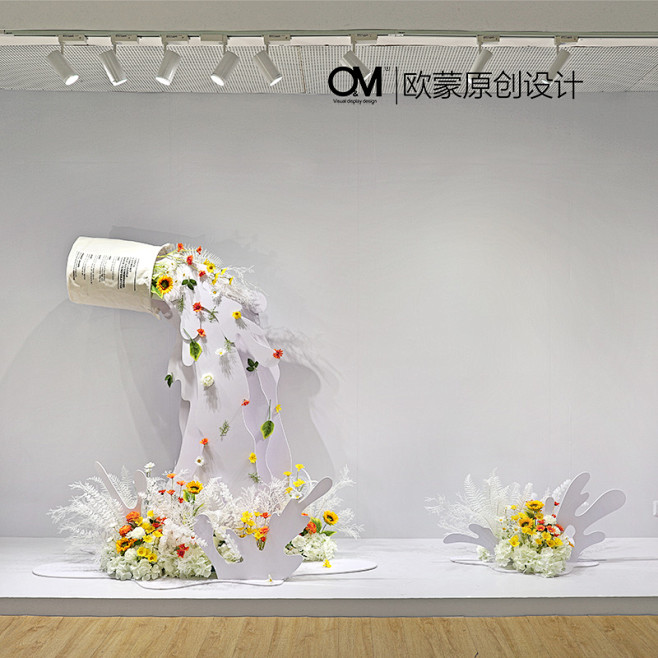 OM原创 春季女装店花店网红橱窗装饰道具 服装店摆件场景布置美陈-淘宝网