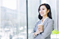 Businesswoman taking a coffee break 作者 blue_jean_images - 照片 160027455 / 500px
