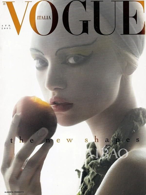 《Vogue》杂志意大利版封面