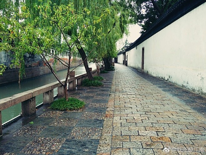 雨中姑苏城@苏州市旅游局  @带着微博去...