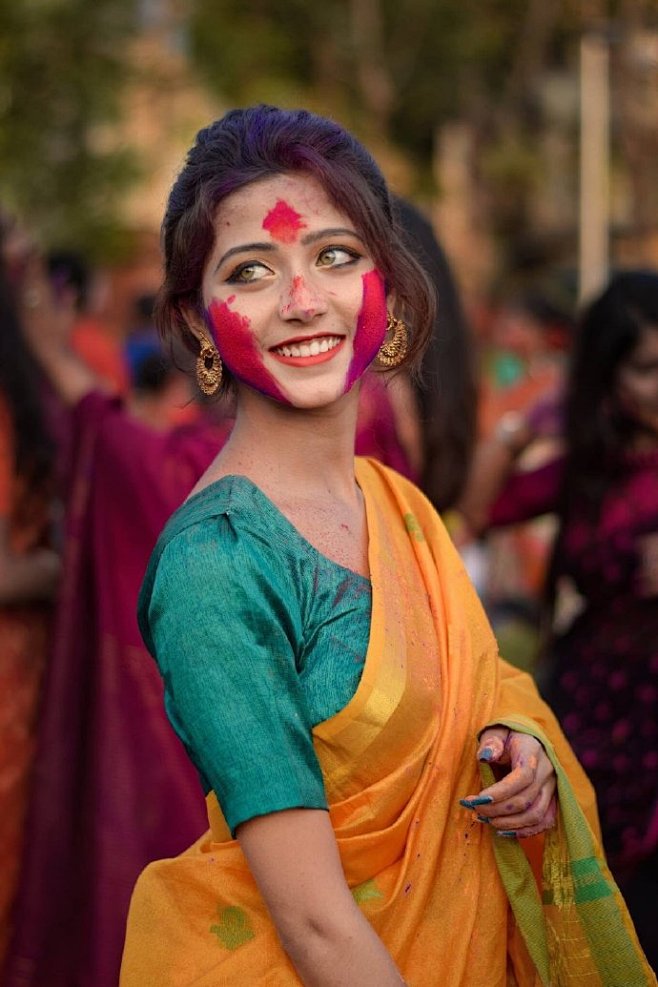 .

印度美少女 Riya Sanyal...