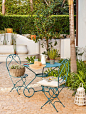 El patio “Es una casa muy mediterránea, muy andaluza, con sus paredes blancas, su patio empedrado: 