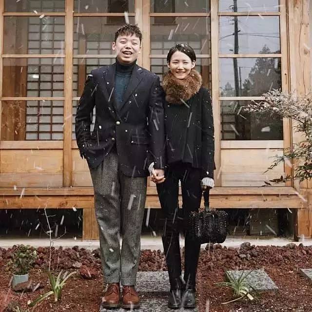 爆红网络的韩国夫妻，仅仅是因为穿搭默契？