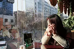 写实CG插画《waiting》将近90小时的绘制，完成这张画。
#CG插画#
#CG#
#小清新#
#板绘#
#绘画#
#写实#