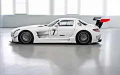Mercedes-Benz奔驰 SLS AMG GT3桌面壁纸