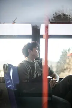 孤单又灿烂的神－鬼怪_粉丝们的壁纸该换了！孔刘的代言画报你们收藏了吗？_韩国明星图片_韩剧TV_热播韩剧网_热播网